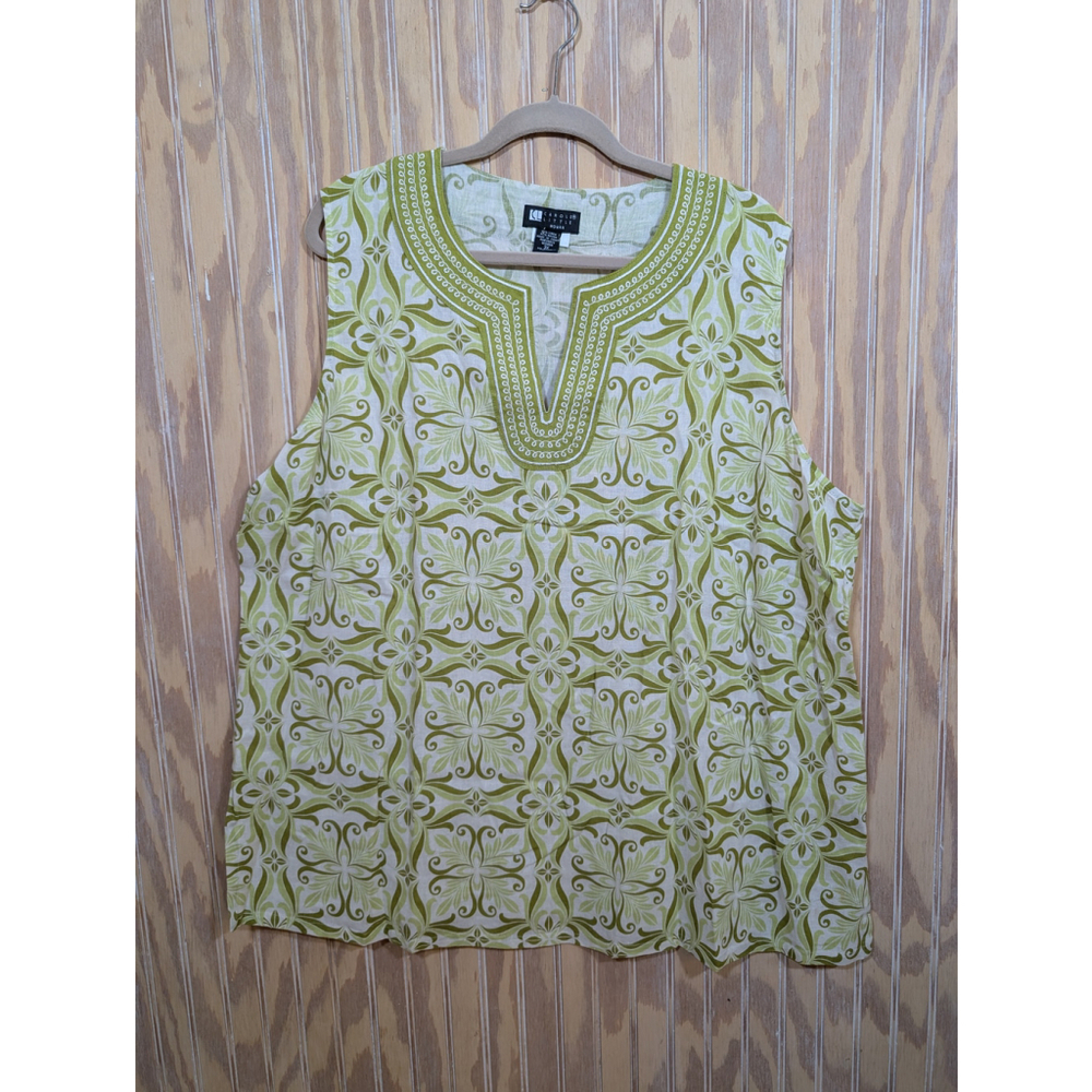 NWOT Women's Sleeveless Top in Green/White Print w/ Embroidered Neckline (3X)